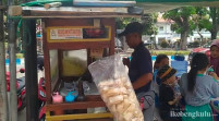 Bakso Ojo Lali Viral di Bengkulu: Pedagang Lama yang Menjadi Sensasi