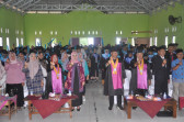 Kementerian Kependudukan dan Pembangunan Keluarga Saksikan Wisuda Sekolah Lansia di Bengkulu