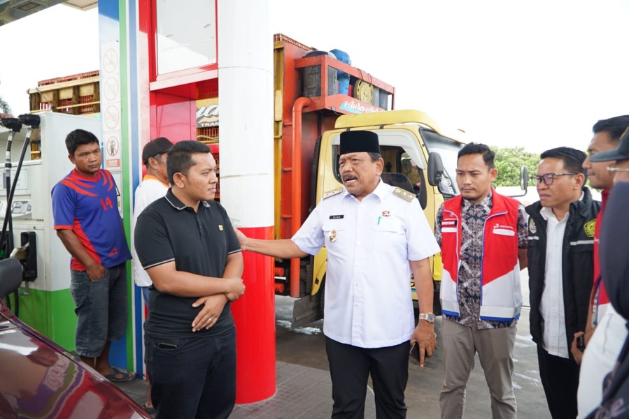 Sidak! Wagub Mian: Pangkalan Wajib Pasang Harga Resmi, Gas Elpiji 3 Kg Harus Terjangkau!