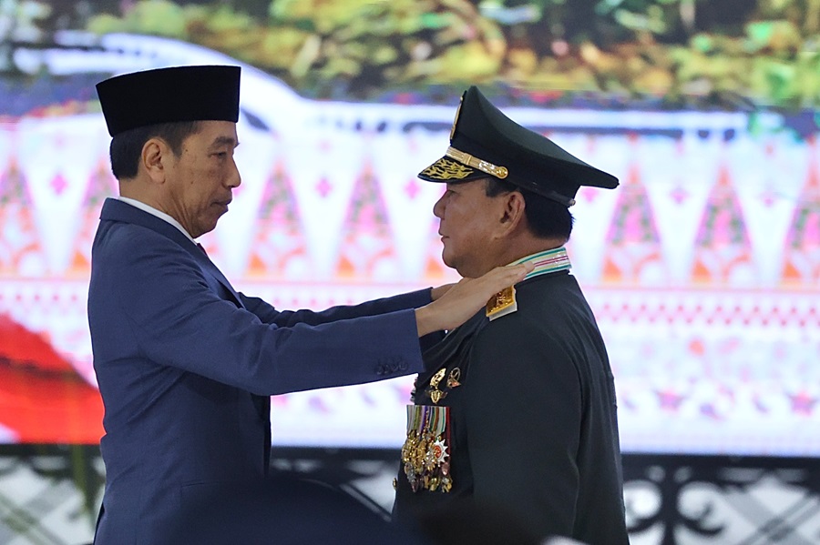 Prabowo Subianto Diangkat Jadi Jenderal Bintang 4 oleh Presiden Joko Widodo