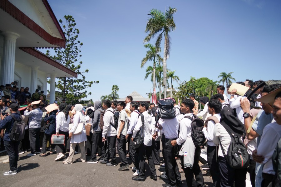 Paruh Baya Ikut Daftar di Job Fair Loker Merah Putih Pemprov Bengkulu