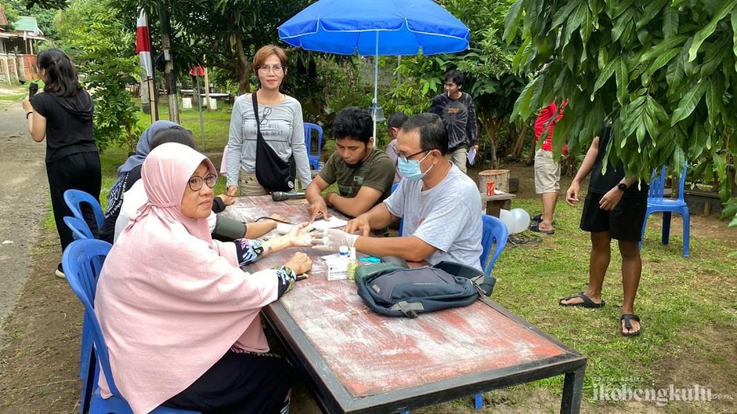 Semarak HUT ke-80 RI, Warga Kelurahan Timur Indah Antusias Ikuti Pemeriksaan Kesehatan Gratis dan Lomba 17-an
