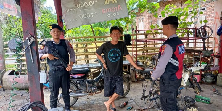 Polres Kaur Laksanakan Patroli di Pasar Impres, Pertokoan, dan Tempat Wisata untuk Jaga Kamtibmas