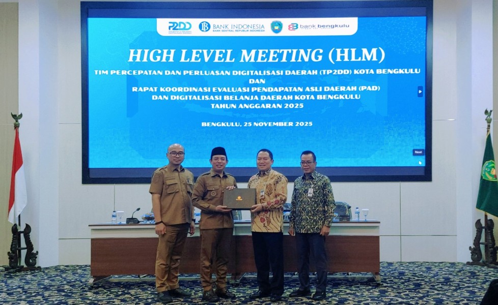 Perkuat 'Amunisi' Kendalikan Inflasi, BI Serahkan Mobil Operasional Pasar ke Pemkot Bengkulu