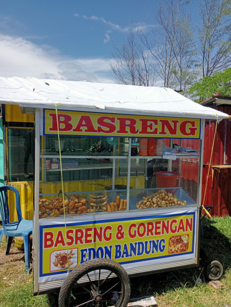 Bakso Goreng Mekar: Inovasi Kuliner yang Mendominasi Pasar Bengkulu