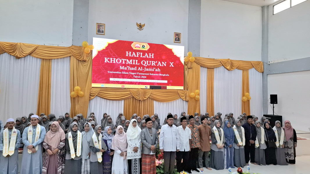 75 Mahasantri Penghafal Al-Quran Mahad Al-Jami'ah UINFAS Sukses Gelar Wisuda