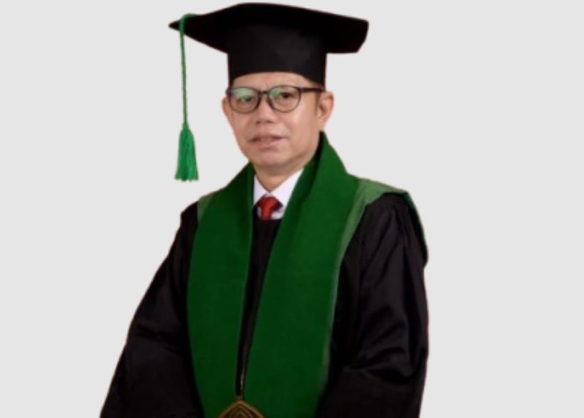 Siapa Sangka Dulu Honor Berstatus Satpam Kini Menjadi Seorang Guru Besar