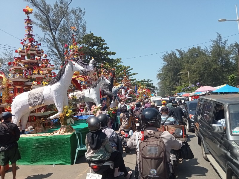 Kemacetan di Tabut Bengkulu Meningkat, Pedagang dan Telong-Telong Jadi Penyebab