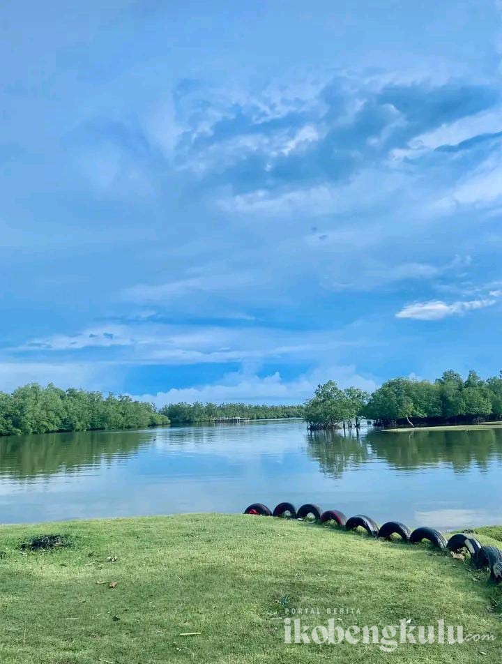 Spot Wisata Pantai Menarik di Kampung Melayu