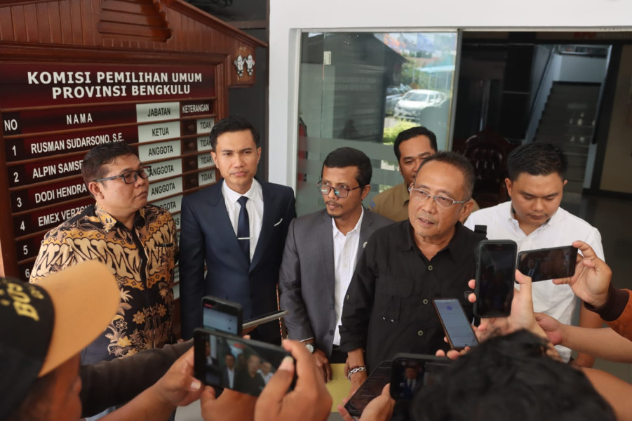 Tim Hukum Romer Pastikan Pencalonan Sah: Imbau Pendukung Fokus Pada Kemenangan Pilkada 2024