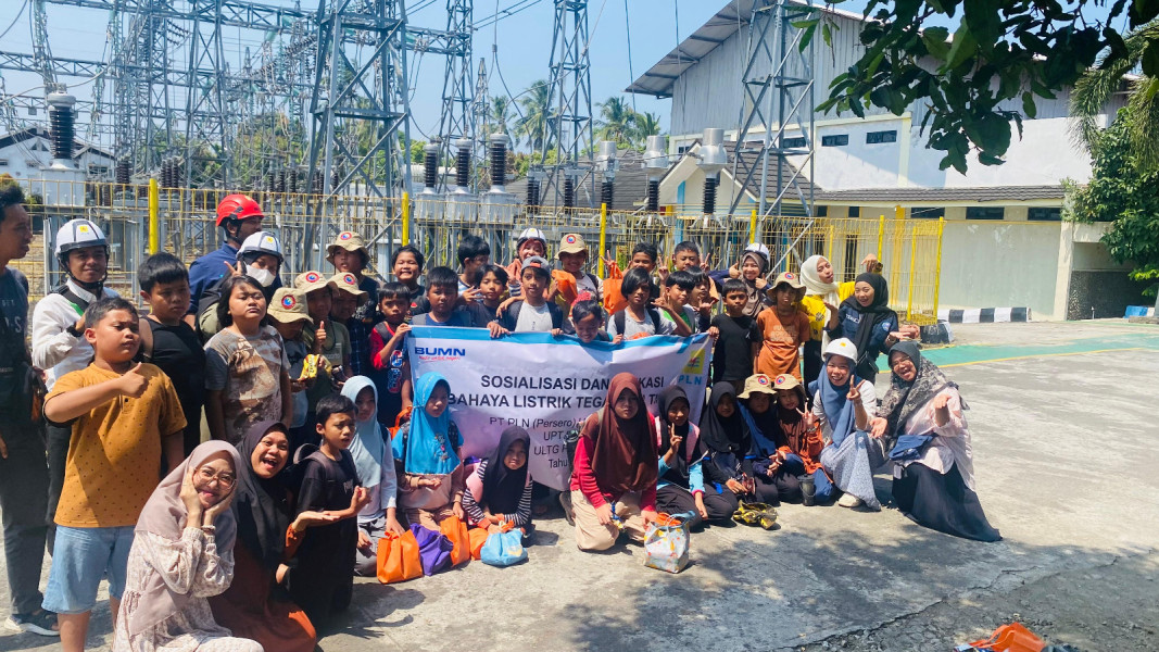 PLN UPT Bengkulu Lakukan Sosialisasi Kelistrikan pada Kunjungan Edukatif Siswa SD Alam Mahira Bengkulu