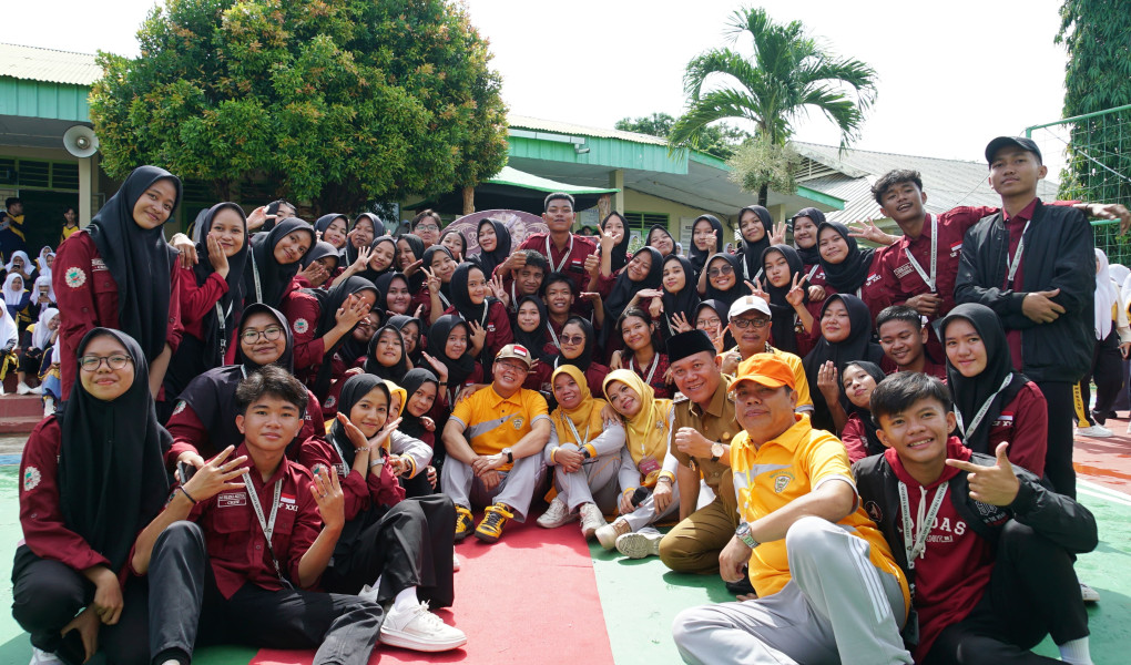 Gubernur Bengkulu Rohidin Mersyah Dukung Kreativitas Literasi SMAN 4 dan Luncurkan Beasiswa Bengkulu Leadership