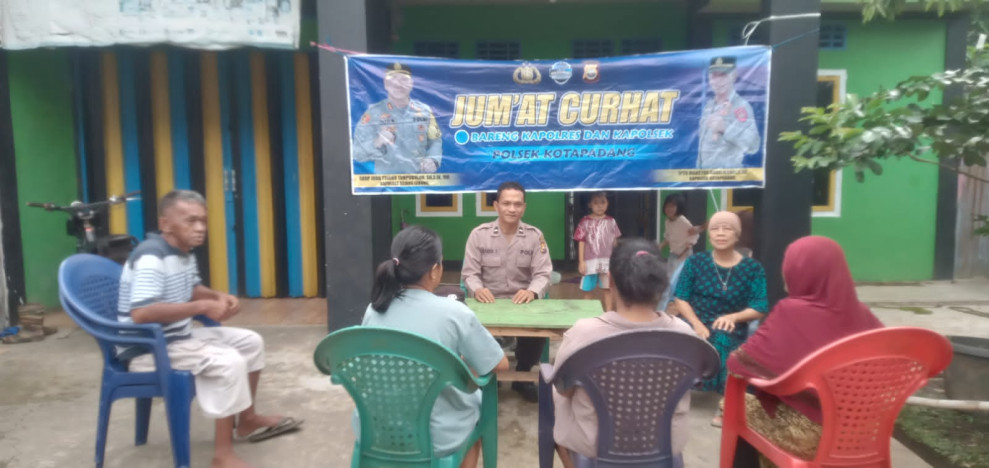 Polsek Kotapadang Mempererat Hubungan dengan  Masyarakat Melalui Kegiatan Jumat Curhat