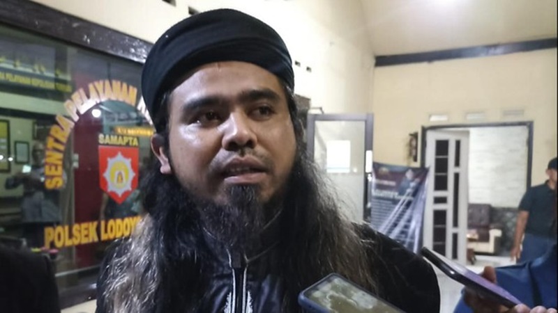 Gus Samsudin Ditahan atas Kasus Konten YouTube 'Tukar Pasangan' yang Menghebohkan