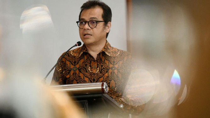 Lindungi Anak di Ruang Digital, Wamenkomdigi Nezar Patria: Platform Digital Perlu Satu Persepsi