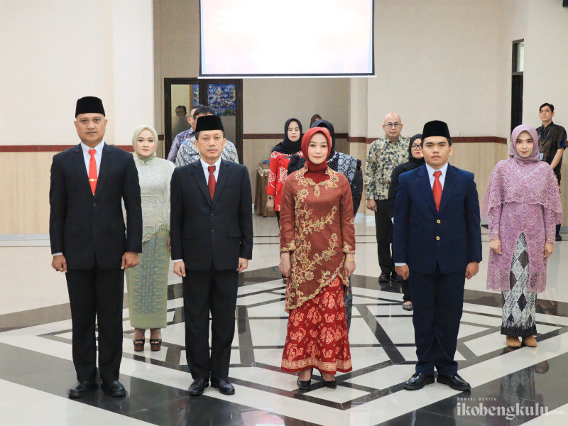 Kakanwil Kementerian Hukum Bengkulu  Lantik PPNS dan Notaris Pengganti