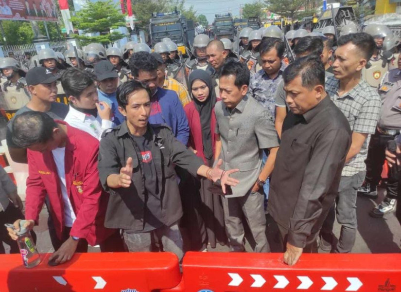 Anggota DPRD Bengkulu Sujono: Saya Berdiri Bersama Mahasiswa dalam Menolak UU Pilkada