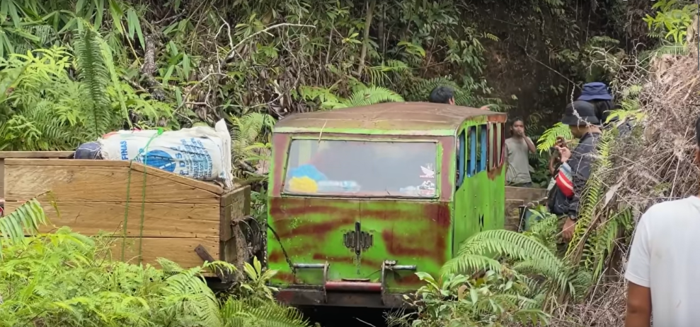 Molek: Transportasi Unik dan Legendaris di Bengkulu Menarik Perhatian