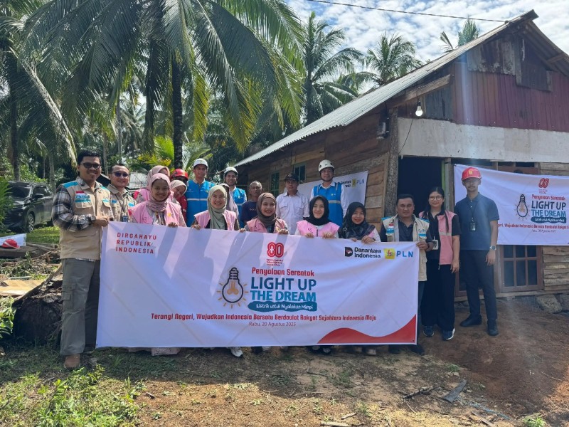YBM Bersama Srikandi PLN Gelar Program Bantuan Penyambungan Listrik Gratis untuk Keluarga Kurang Mampu di Bengkulu