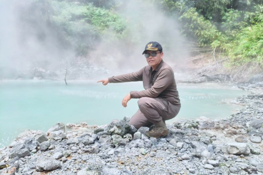 Bupati Lebong Targetkan Telaga Putri 7 Warna Jadi Destinasi Wisata Dunia