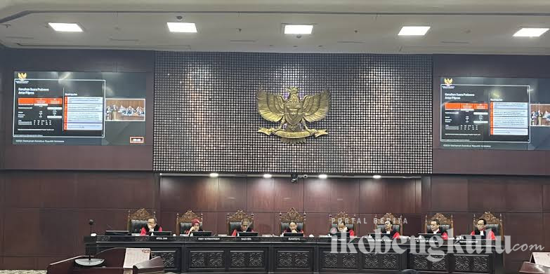 Implikasi Putusan MK Yang Menghapus Presidential Threshold