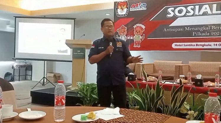 Relawan Mafindo Ajak Masyarakat Cegah Hoaks Jelang Pilkada 2024 dalam Sosialisasi KPU dan MIO