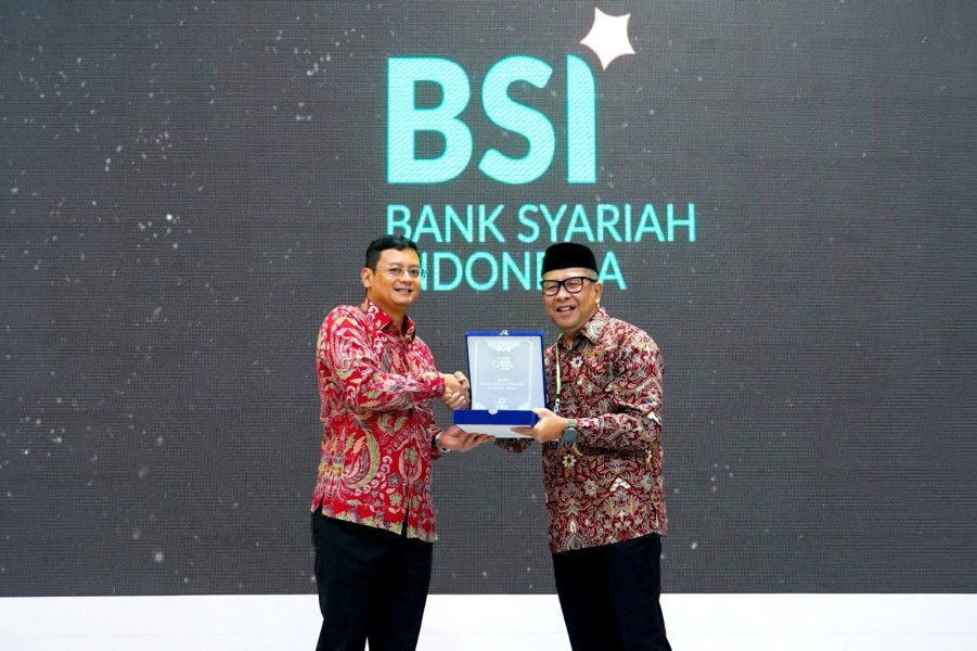 BSI Dapat Penghargaan sebagai Bank Pendukung Literasi Islam di Islamic Book Fair 2024