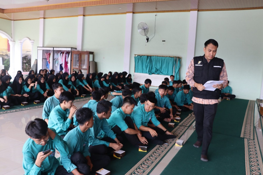 SMA 6 Bengkulu Sambut Program 'RuKI Goes to School' dalam Peringatan Hari Kekayaan Intelektual Sedunia