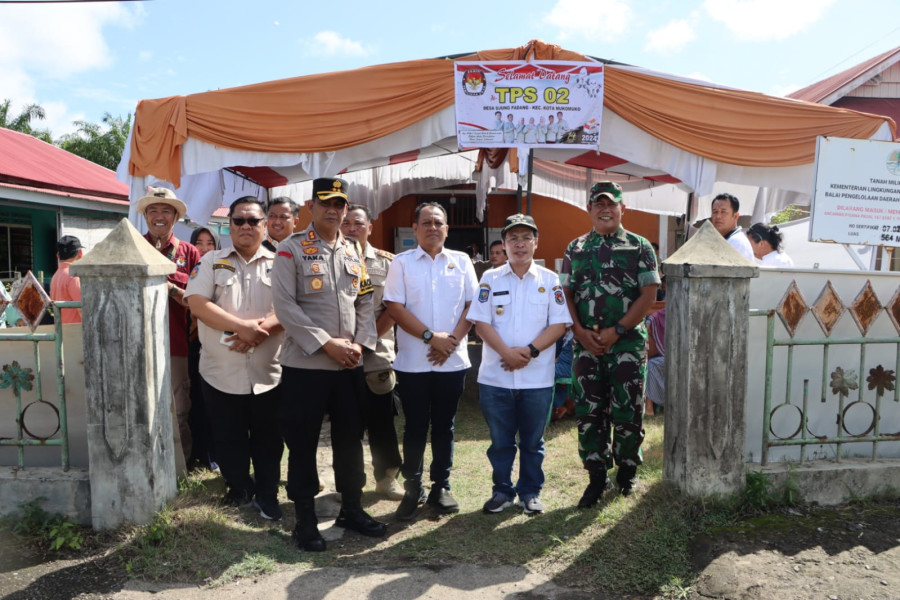 Kapolres dan Forkopimda Mukomuko Tinjau Keamanan TPS Pemilu 2024, Pastikan Proses Pemungutan Suara Aman