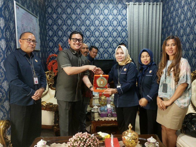 DPRD Kepahiang Terima Audiensi STIHPADA Palembang Bahas Riset Hukum Adat Rejang