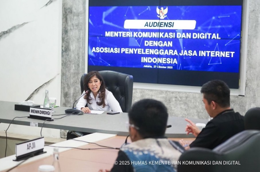 Menkomdigi Minta ISP Sediakan Akses Internet Terjangkau