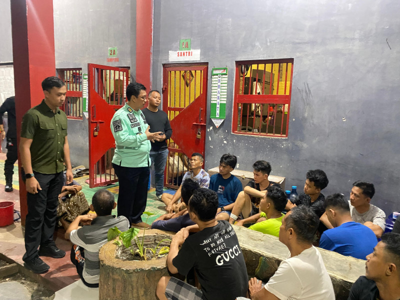 Tim Satops Patnal Kanwil Kemenkumham Bengkulu Sidak Blok dan Kamar Hunian serta Tes Urine di Rutan Kelas IIB Bengkulu