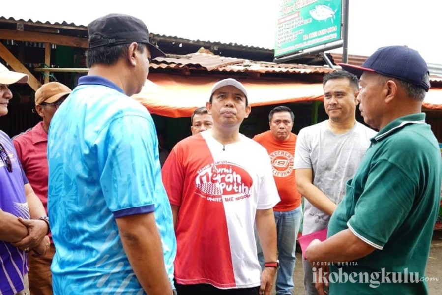 Walikota Bengkulu Galakkan ASN Belanja di Pasar, imbau Tak Beli ke Pedagang di Badan Jalan