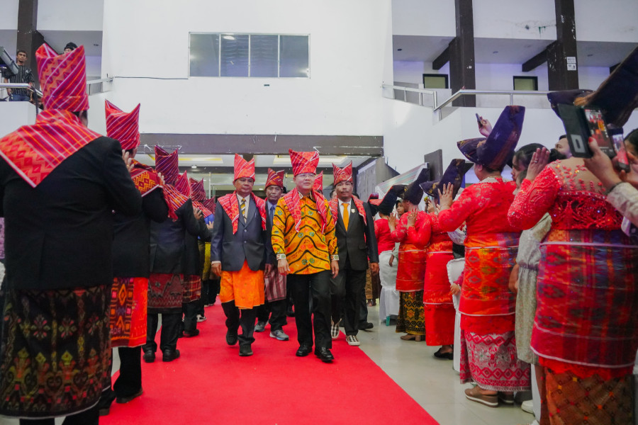 Pentas Seni Perkolong-Kolong: Panggung untuk Pelestarian Budaya Marga Sembiring di Bengkulu
