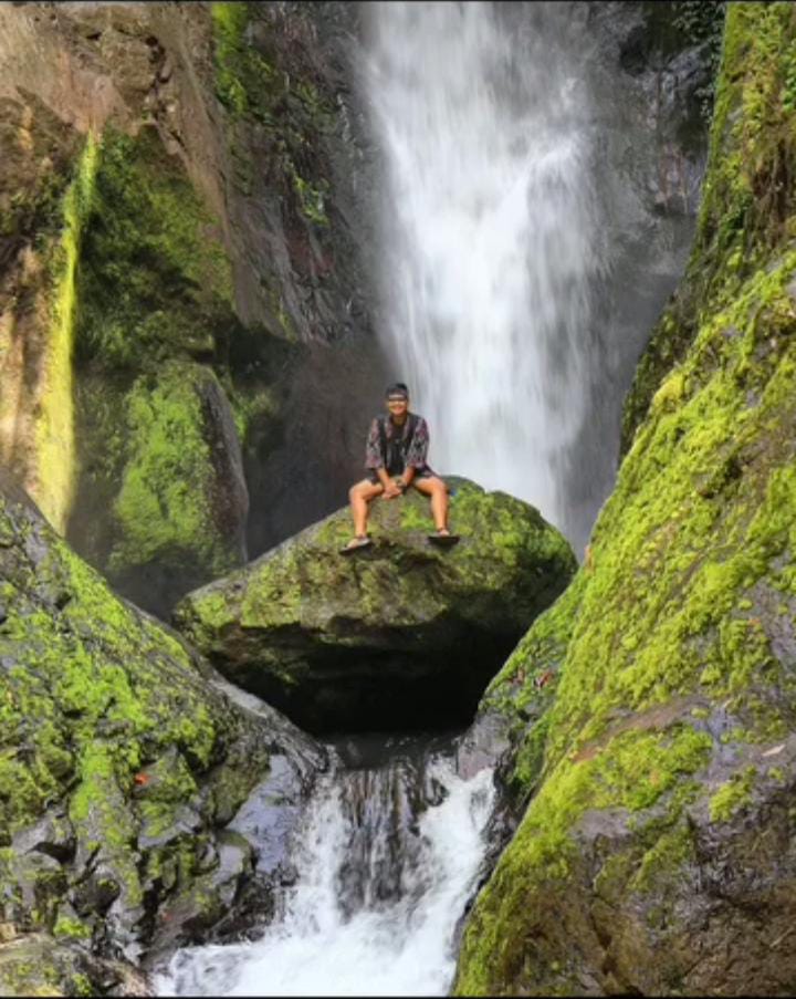 Keindahan Air Terjun Datar Lebar di Bengkulu Tengah yang Memukau
