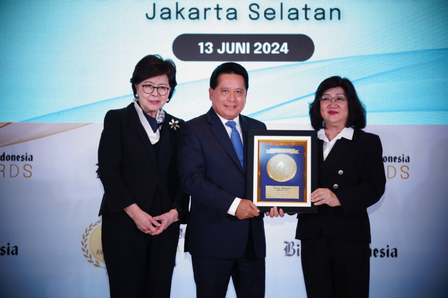 Hery Gunardi Dinobatkan Sebagai CEO of The Year, BSI Raih Bank Syariah Terbaik