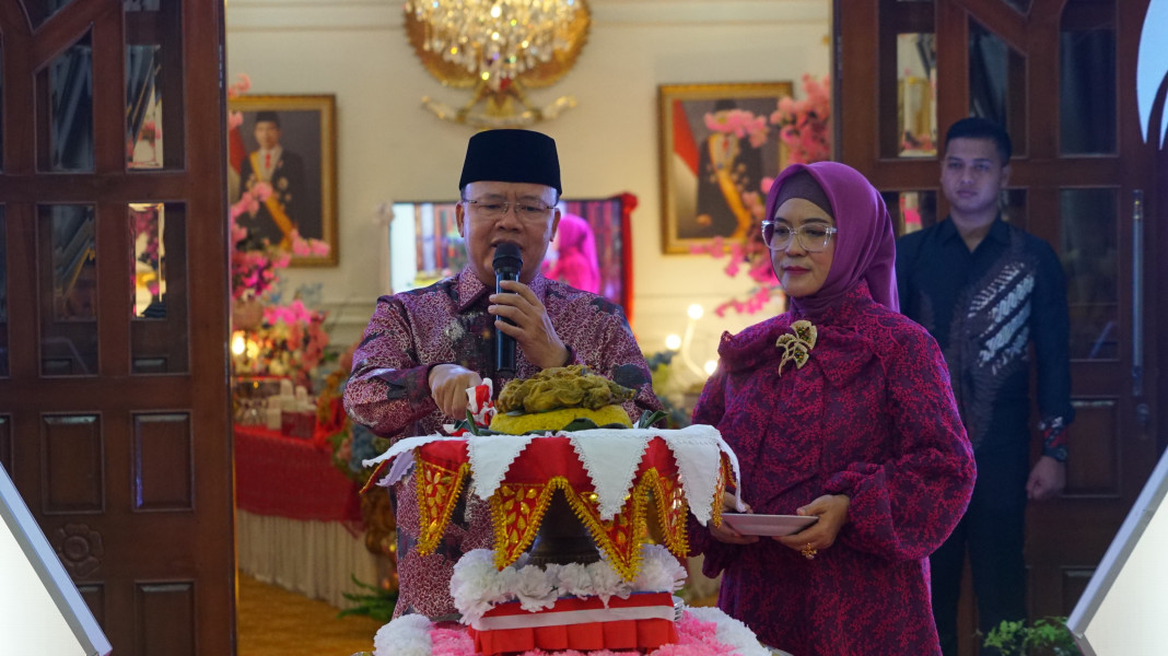 Malam Syukuran HUT ke-79 RI di Bengkulu, Gubernur Rohidin Ajak Paskibraka Jadi Pemimpin Masa Depan