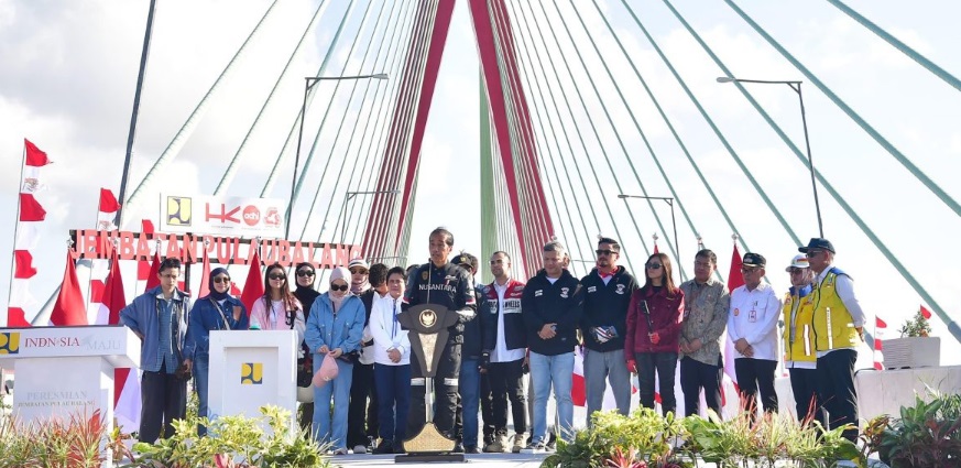 Presiden Jokowi Resmikan Jembatan Pulau Balang di Kalimantan Timur