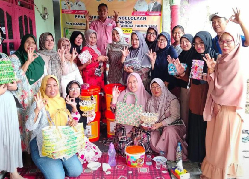 Kolaborasi DLHK Provinsi Bengkulu dan DPRD untuk Mengatasi Sampah Rumah Tangga di Kota Bengkulu