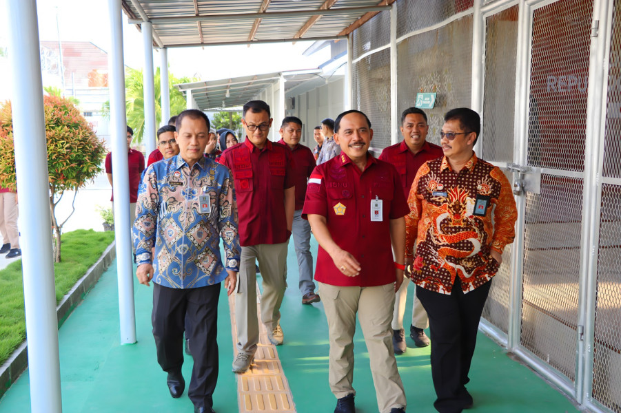 Kunjungan Staf Ahli Menkumham ke Bengkulu: Tinjau Pembangunan Zona Integritas di UPT Pemasyarakatan