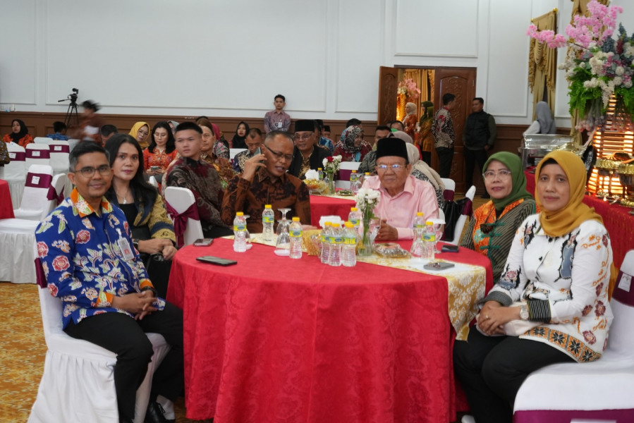 Pesona Batik Besurek Selayang Pandang Kepahiang Karya Lapas Perempuan Bengkulu Memeriahkan Malam Syukuran HUT Bengkulu
