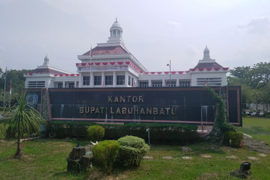 KPK Amankan 10 Orang Termasuk Bupati Labuhanbatu dalam OTT di Sumatera Utara