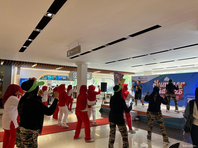 Senam KJS di Bencoolen Mall, Sehat Dapat, Bahagia Pun Dekat