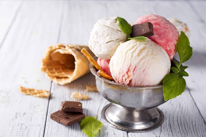 Es Krim: Manisnya Kenikmatan dalam Setiap Sendok