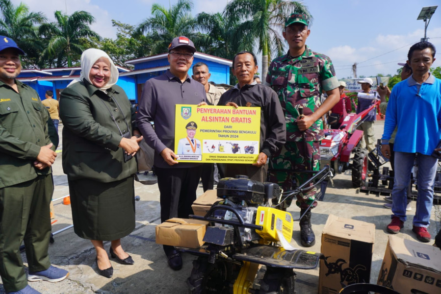 Kelompok Tani Seluma Siap Tingkatkan Produktivitas dengan Bantuan Alsintan dari Gubernur Rohidin