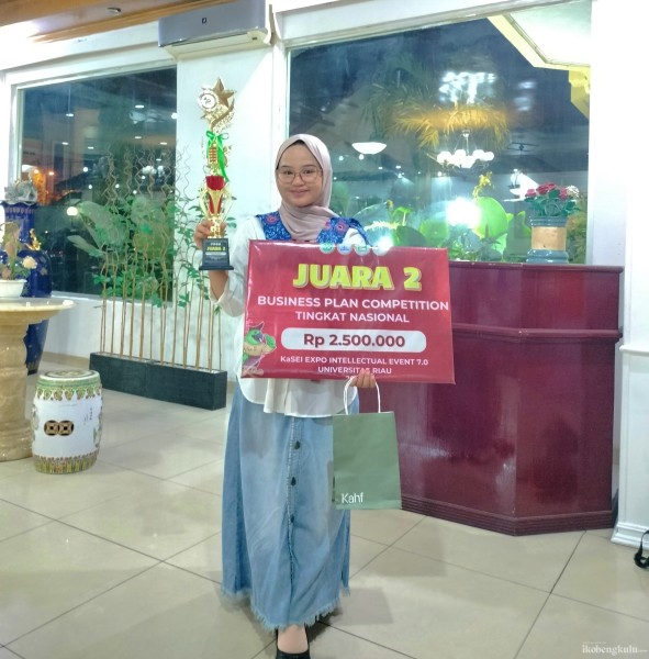 Angela Mengubah Takdir dari Anak Petani, Berprestasi ke Panggung Nasional