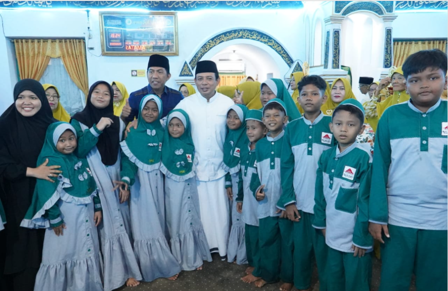 Ingin Dekat Dengan Rakyat Hingga HP ‘Hang’