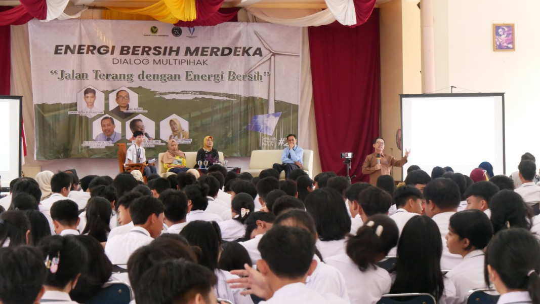 Dukungan Publik Wujudkan Energi Bersih di SMA Sint Carolus Bengkulu