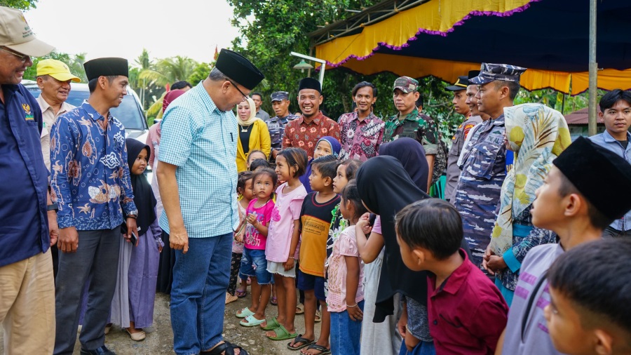 Gubernur Rohidin Promosikan Program Pembangunan dan Bantuan Sosial di Kunjungan Kerja ke Bengkulu Utara