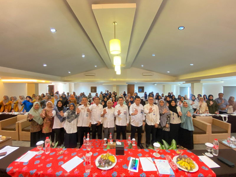 Kepala BKKBN Bengkulu Mendorong Peran  Bidan sebagai Konselor Program Bangga Kencana